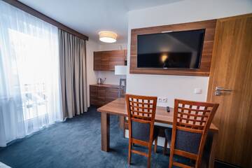 Фото номера Двухместный номер Делюкс с 1 кроватью Апартаменты GORSKI RESORT Zakopane г. Поронин 5