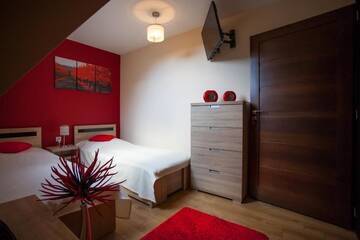 Фото номера Deluxe Double Room with Bath and shared Kitchenette Апартаменты Willa Pod Grapą г. Поронин 6