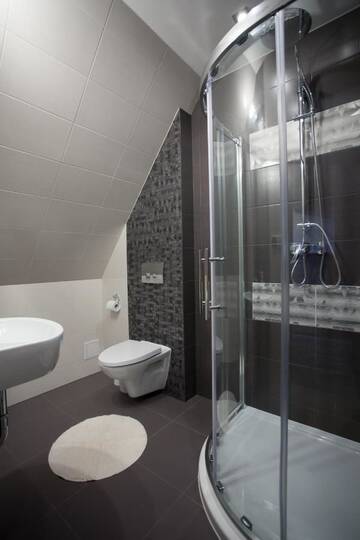 Фото номера Deluxe Double Room with Shower and shared Kitchenette Апартаменты Willa Pod Grapą г. Поронин 3