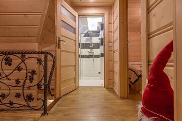 Фото номера Шале с двумя спальнями Шале Luksusowe Domki Elizy Luxury Chalets Poronin г. Поронин 46